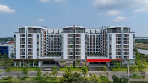 Tòa Nhà Chính Diện